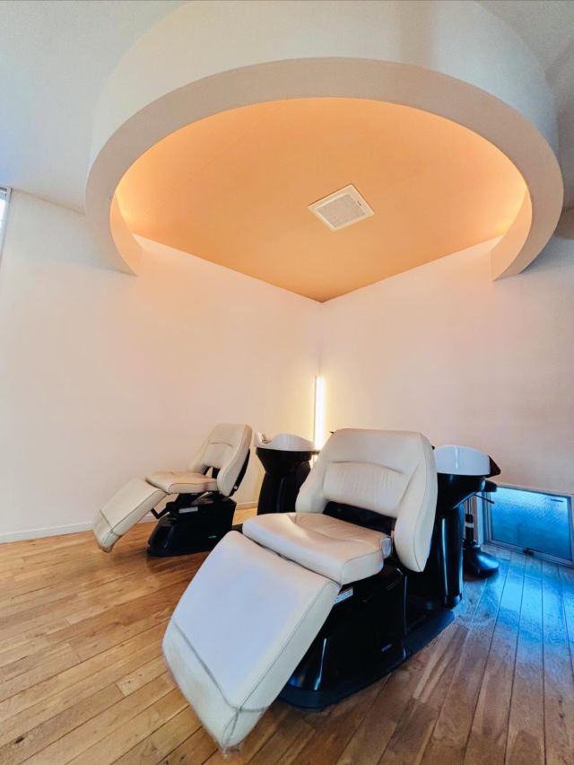 2025.12

今年も美容室hannariにたくさんの方々にご来店いただきました
本当にありがとうございます🌸
髪を通じてお客さまと過ごす時間が大好きです

今日は感謝の気持ちを込めて店内の大掃除🧹✨をしました✨大変だけど気持ち良いです❣️

来年もどうぞよろしくお願いします

皆さま良いお年をお迎えください